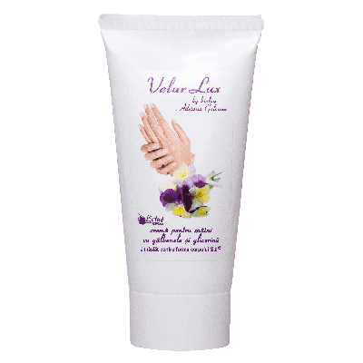 crema_maini_lotus_cosmetis